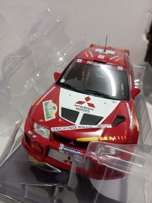 MITSUBISHI Lancer Evo V 1:18