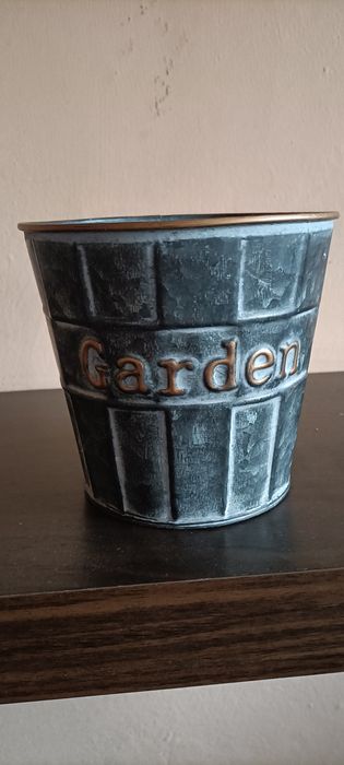 Osłonka na kwiatek Donica