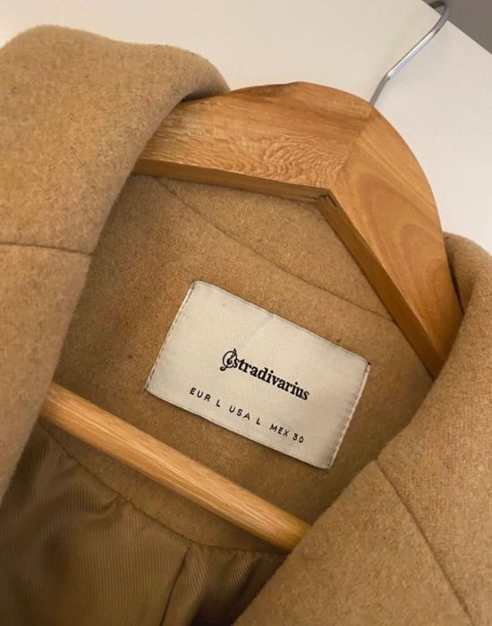 Jesienny płaszcz L stradivarius