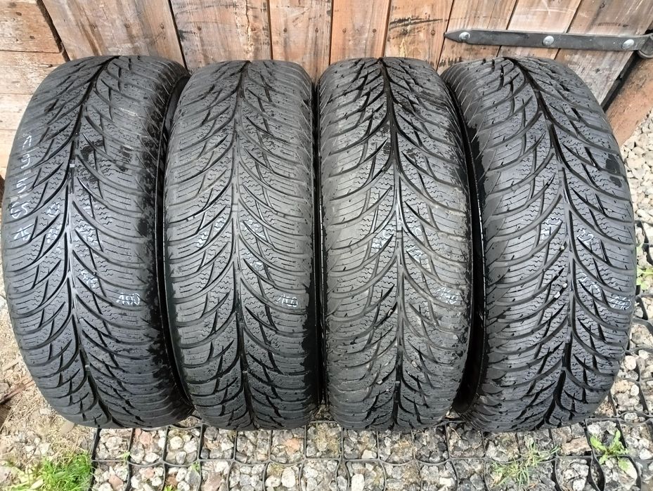 Sprzedam opony używane wielosezon, całoroczne 195/65R15 Matador