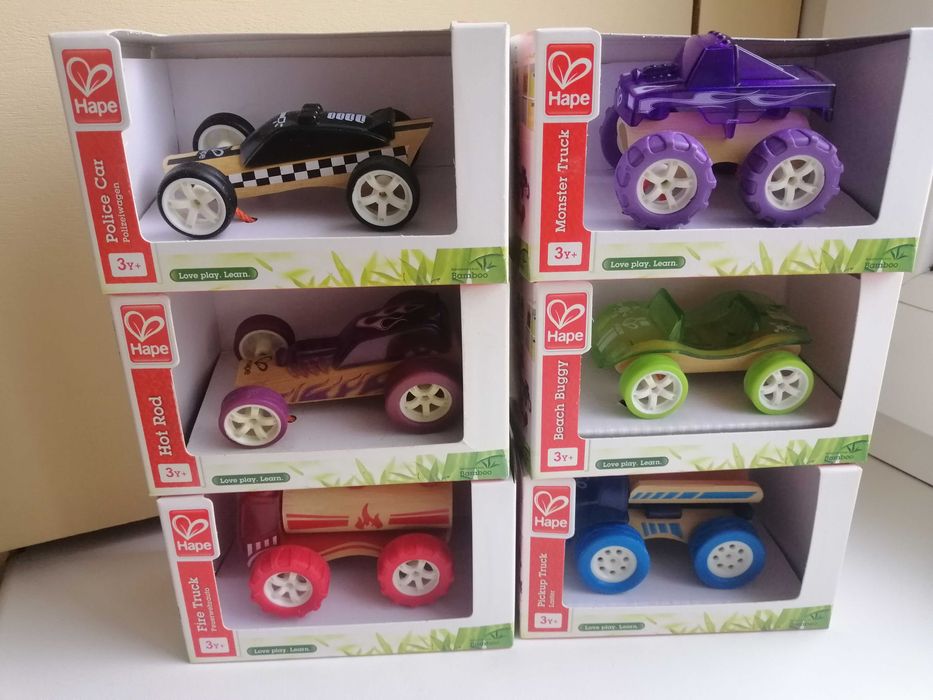 Машинки, бамбук, т.м. Hape