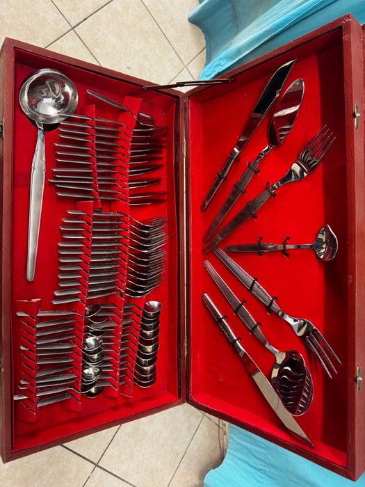 Faqueiro de inox completo