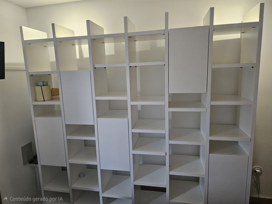 Estante lacada branco  2,20m largura × 2,00 altura
