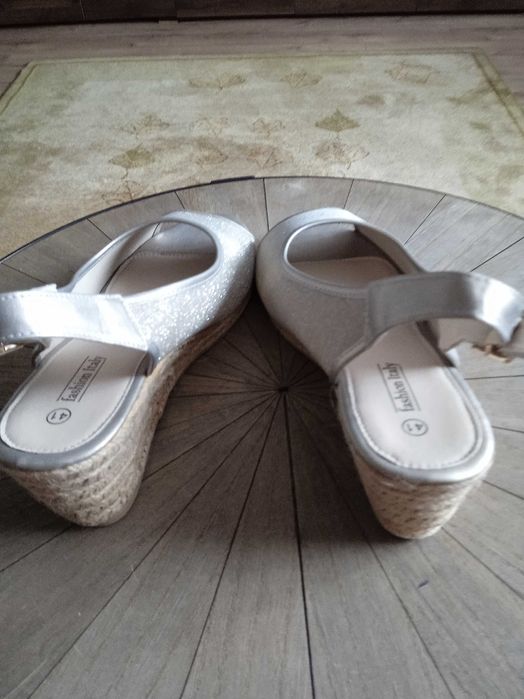 Nowe espadryle na koturnie