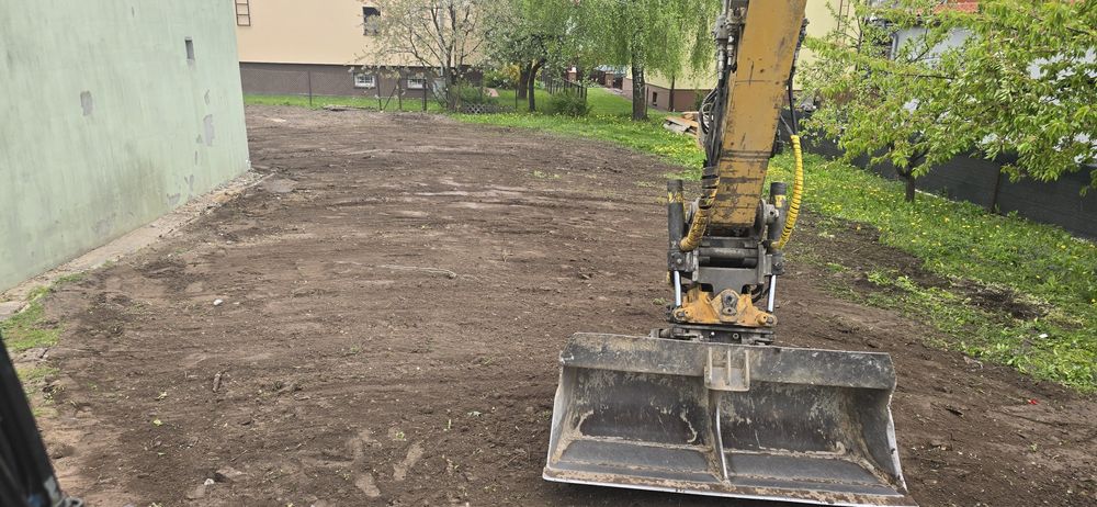 Usługi koparko-ładowarką, koparka, koparka gąsienicowa, mini koparka