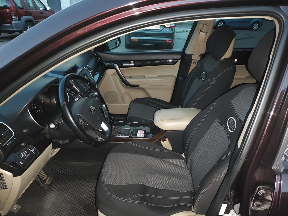подається KIA Sorento