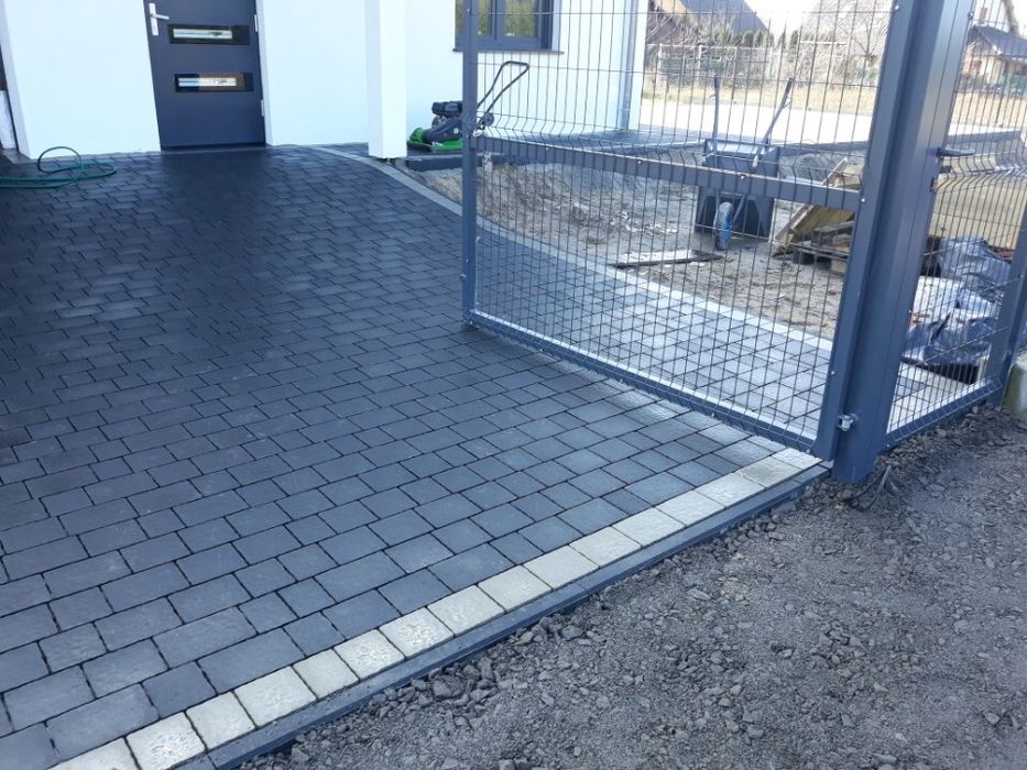 Układanie kostki brukowej