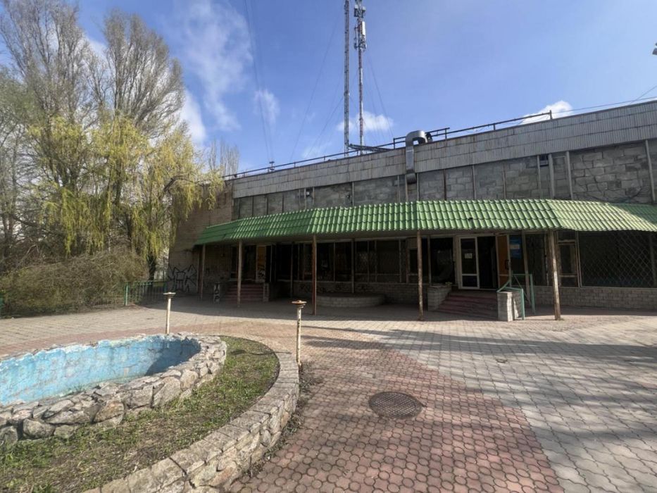Продаж окремої будівлі під харчове або інше виробництво