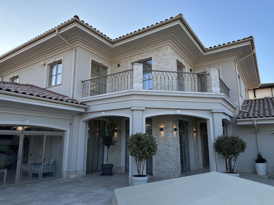 Статусный дом в Совиньоне