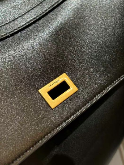 Акция Сумка кожа Balenc*aga 35 см золота фурнитура