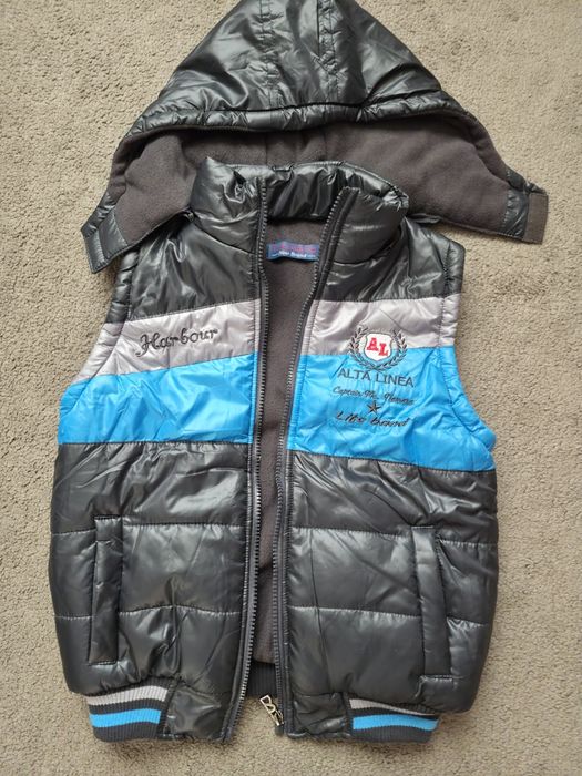 Жилетка на флісі на 9-10 років