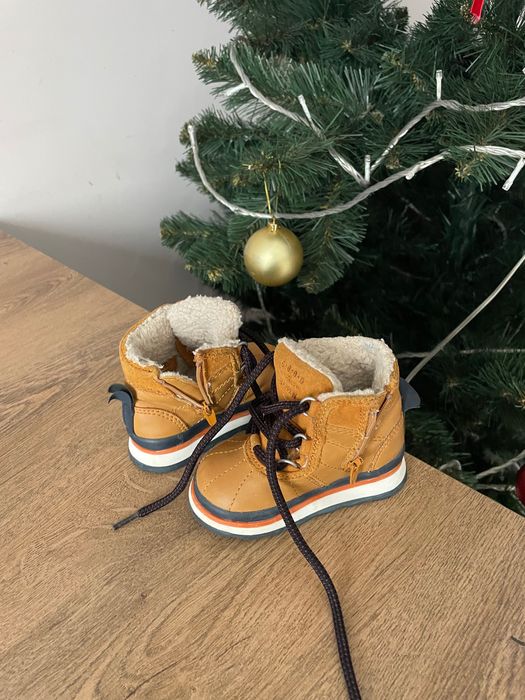 Дитячі зимові черевички Zara