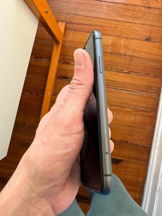 iPhone 11 in perfect condition64297897147009124