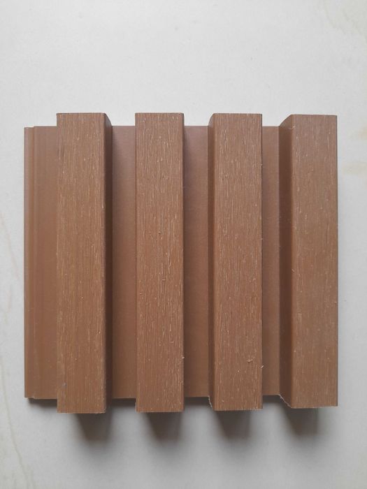 Фасадна композитна дошка - надійний захист вашого будинку