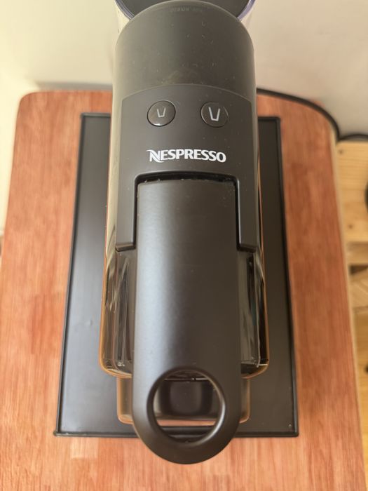 Cafeteira DeLonghi Nespresso