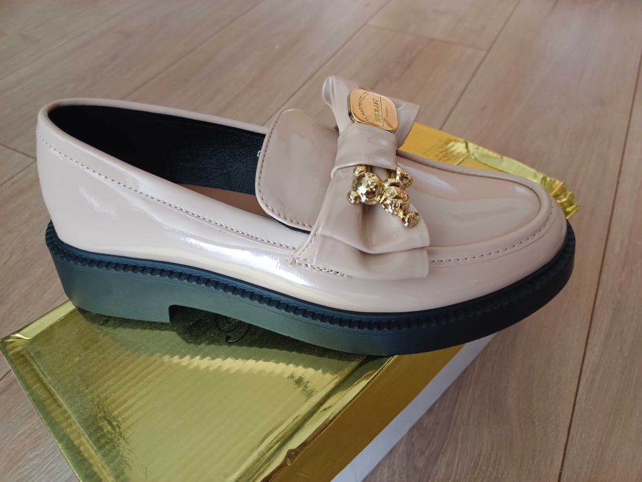 Buty damskie 37 mokasyny lakierkowe