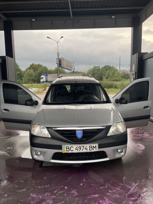 Дачія логан в універсалі