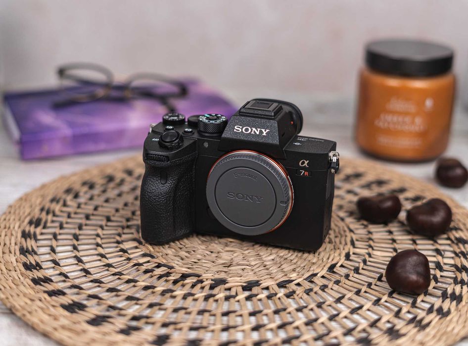 Sony A7R IV – Jak nowy | Tylko 32 zdjęcia | Pełen zestaw!