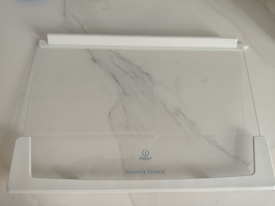 Oryginalna szklana półka do lodówki Indesit