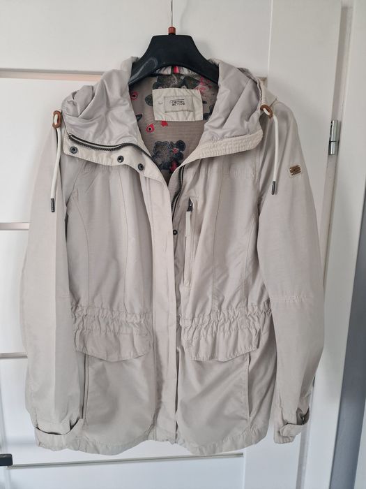 Kurtka wiatrówka parka Camel Active XL Parka w kolorze jasnym