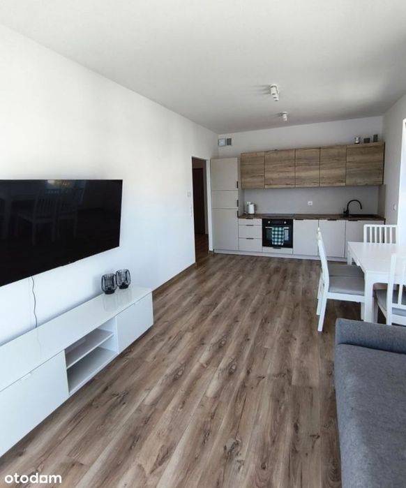 2-pokojowe z balkonem, garażem i internetem – Wrocław Nefrytowa 77