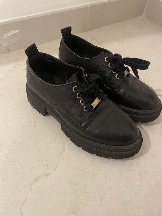 sapatos pretos