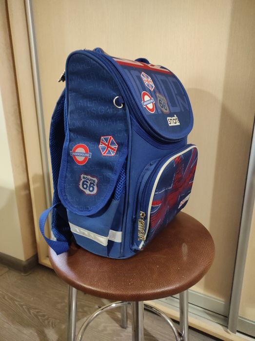 Школьный портфель