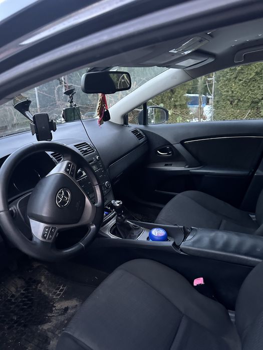 Sprzedam TOYOTE AVENSIS 2.0d4d