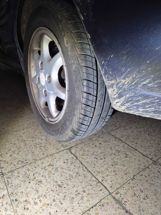 Mitsubishi Space Star 2001