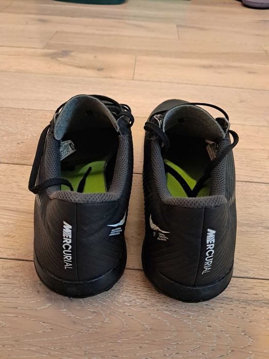 Сороканіжки Nike mercurial 27 см