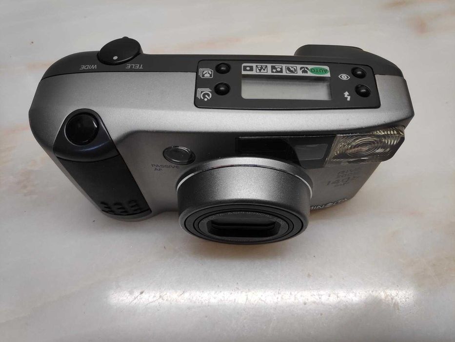 Máquina fotográfica Minolta Riva Zoom 14 EX