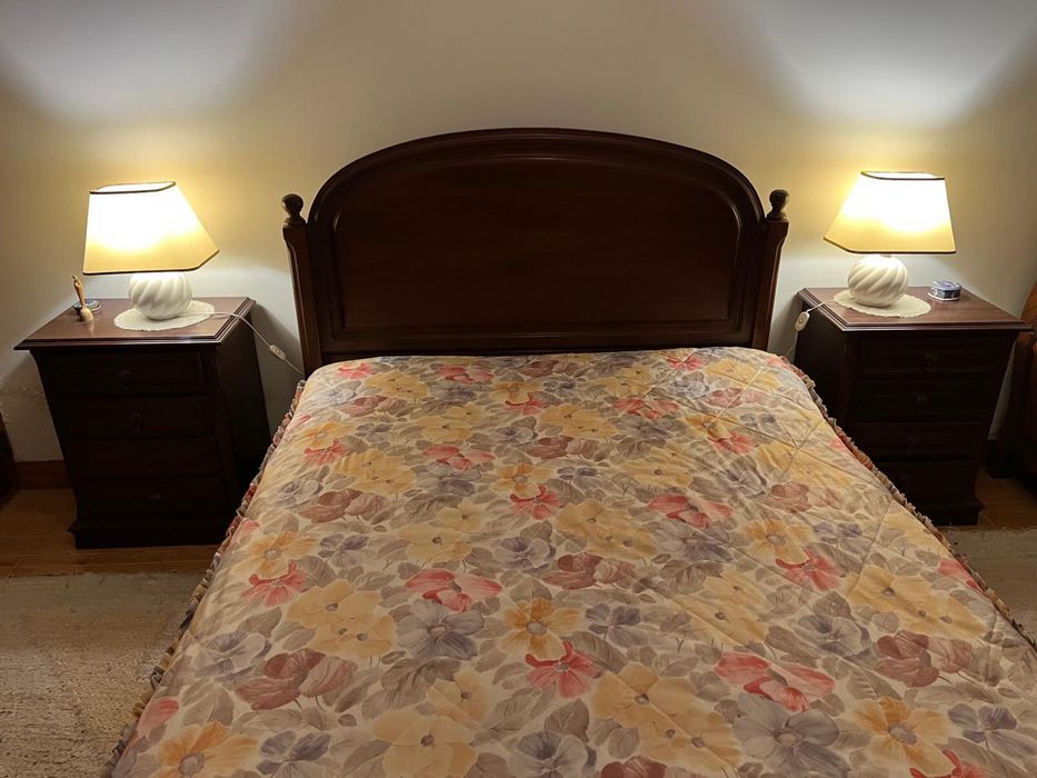 Cama casal com colchao