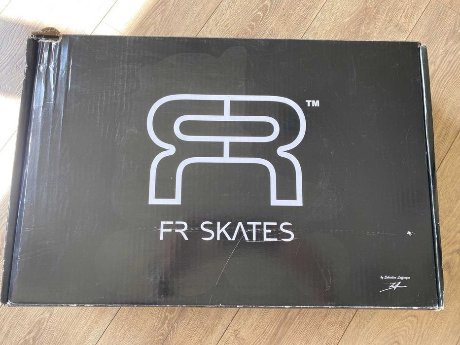 Rolki FR Skates FR J regulowane r. 35-37 freeskate slalom rockering