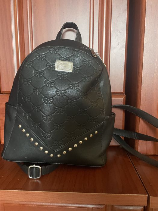 Жіночий   рюкзак.