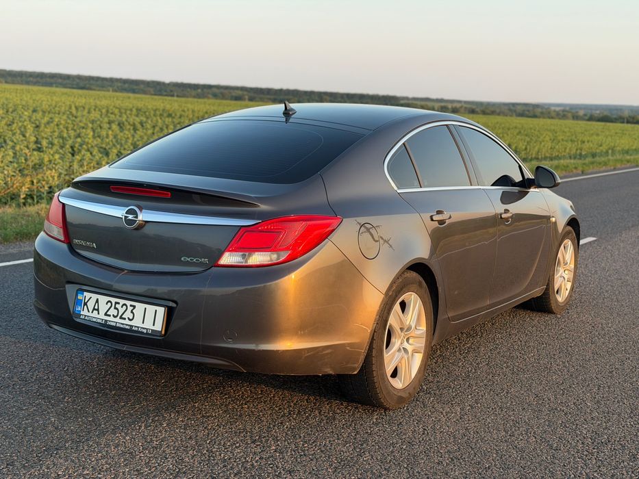 Продам Opel INSIGNIA