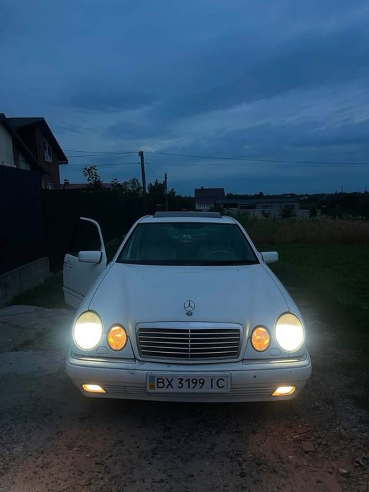 Продам Mercedes w210 e320