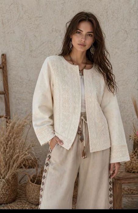 Жакет вишитий коттон 42/48 беж