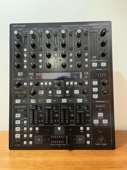 Behringer DDM 4000 = a nova