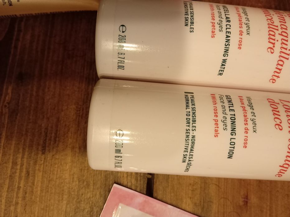 Douglas nuxe piękny zestaw kosmetyków idealny na prezent