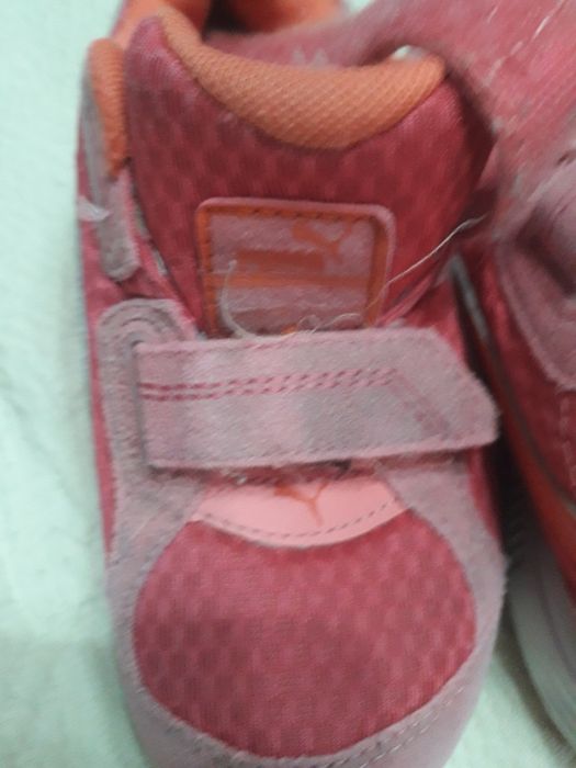 Sapatilhas  menina Puma 28