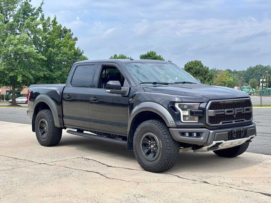 Ford F-150 Raptor      2018