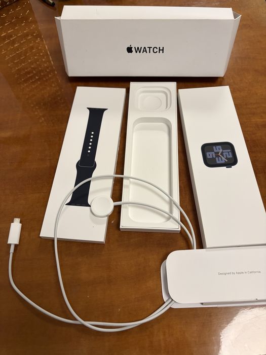 Apple watch SE 2 44mm bateria 99%