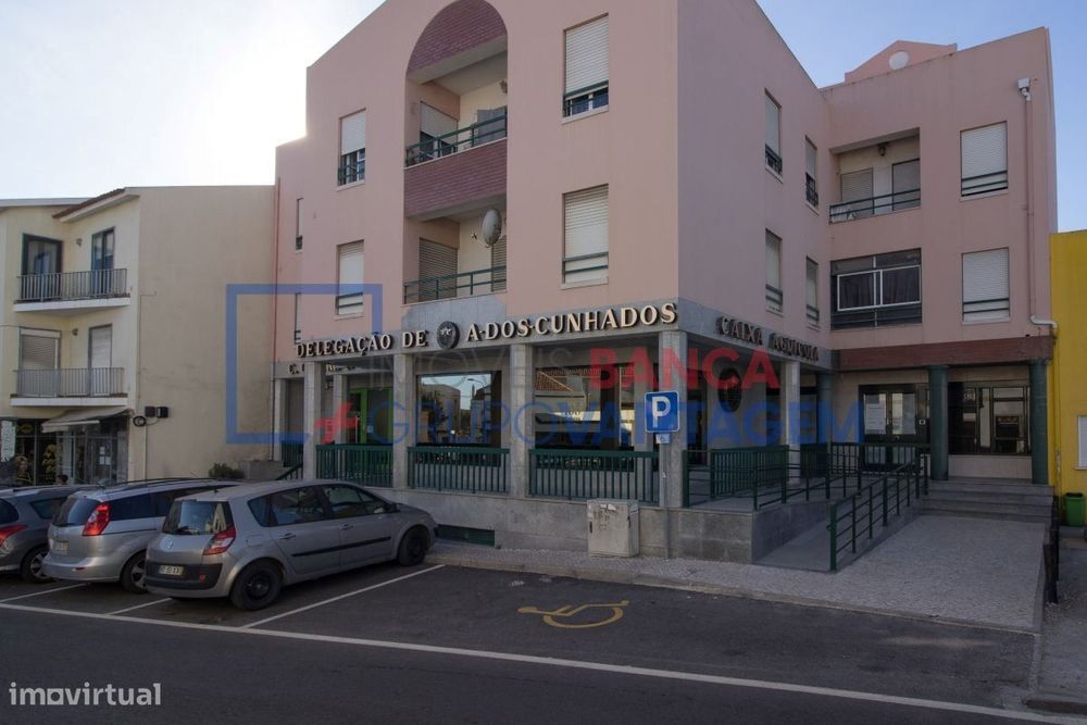 Loja com 211 m² em A-dos-Cunhados, Torres Vedras