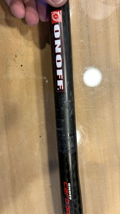 Guiador carbono antigo