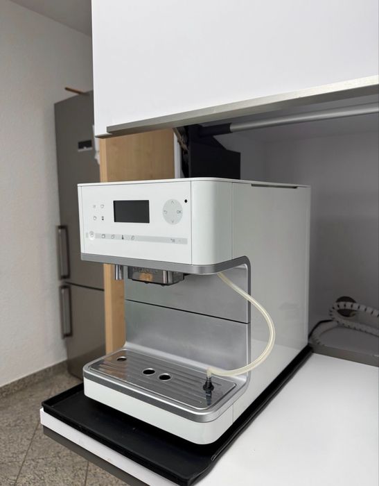 Кавомашина Miele CM 6350|Diamond White