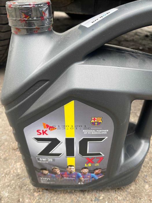 Олива  для двигуна синтетична ZIC 5W-30 6 л
