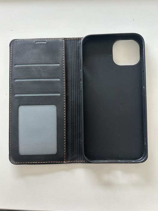 Capa em couro preto iPhone 14