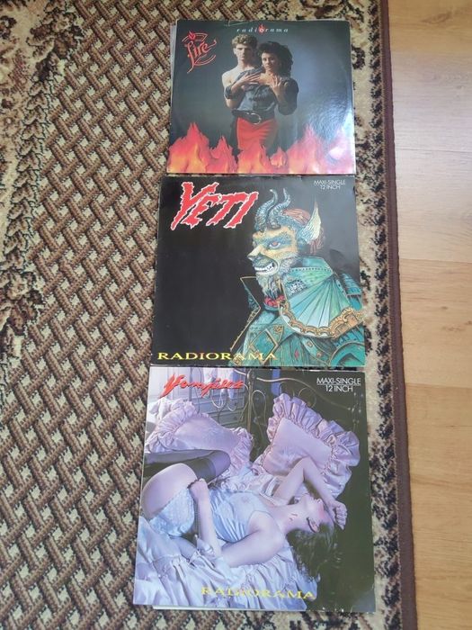 Radiorama-Trzy 12"Maxi single winylowe razem, jeden pakiet