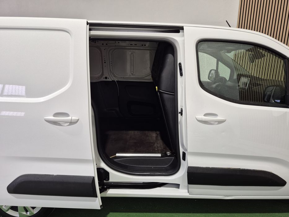 Peugeot Partner LONGA - 130CV - 3 LUG | GARANTIA | FULL EQUIPAMENTO