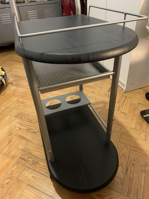 Carrinho/ bar em bom estado